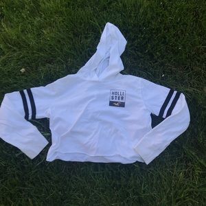 Cropped hollister hoodie